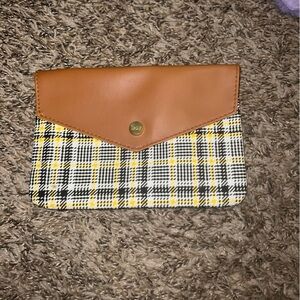 3/10$ Ipsy Makeup Bags